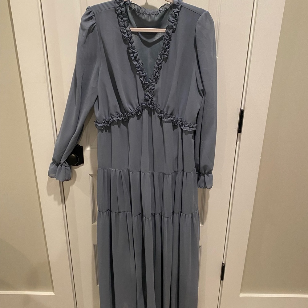 Amazon Gray Long Sleeve Ruffled Dress